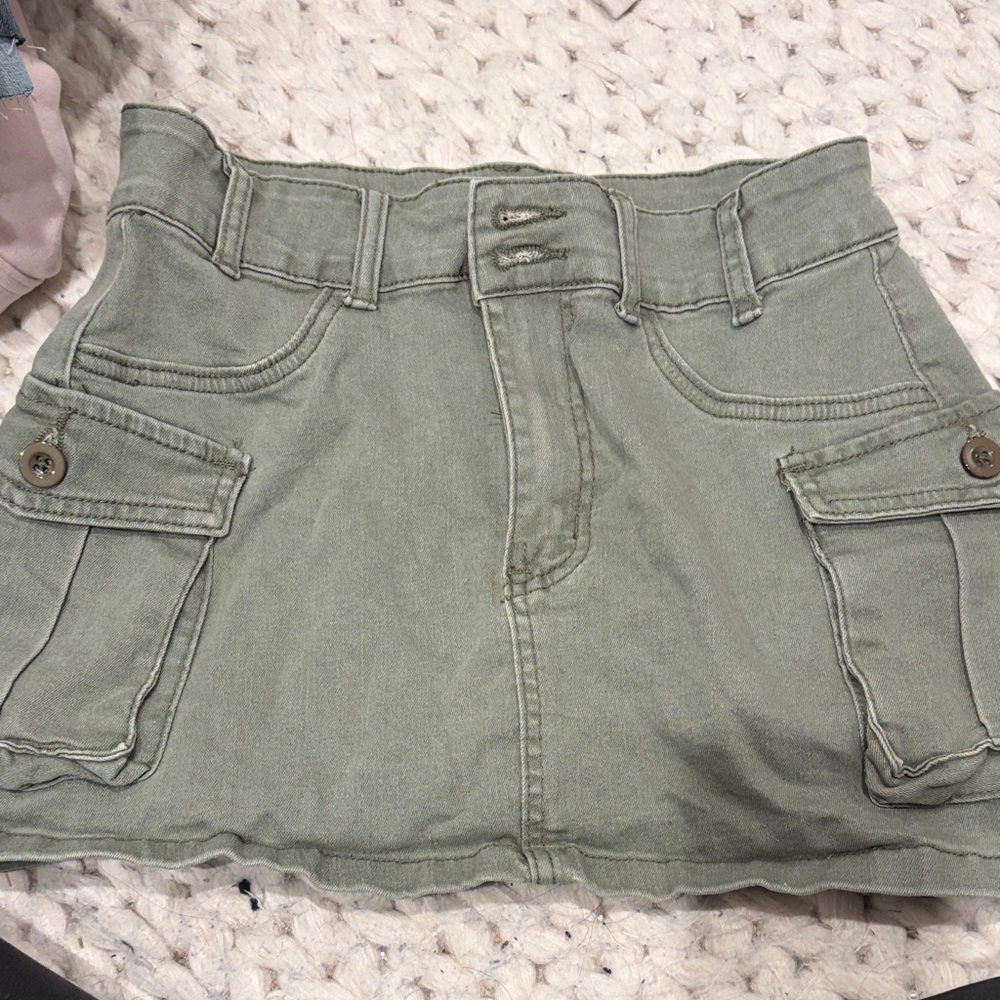 SHEIN Olive Green Skirt